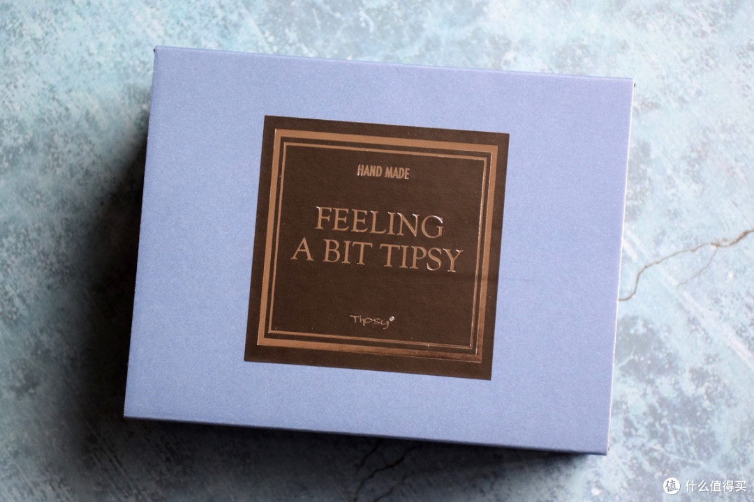 tipsy蓝极光耳机沉醉于音乐倾听微醺的声音