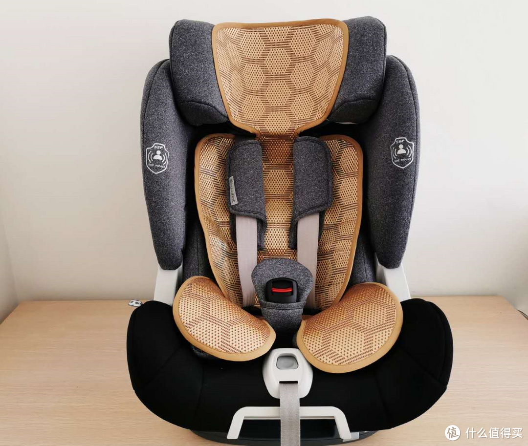 安全座椅选购九连问 一次学透选购这些事儿——Babyfirst宝贝第一REX耀至安全座椅使用评测