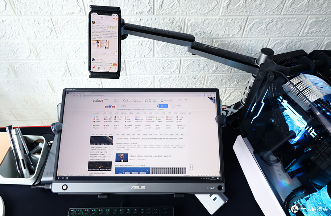 “软硬兼施”分体式水冷 ITX机箱 2.0版 桌面效果 细节②