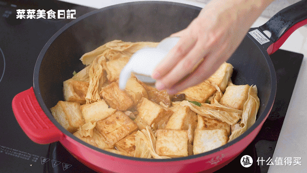 简单好味一锅焖！天凉就爱这么吃，热乎又下饭！