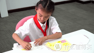 孩子做作业的正确打开方式,乐歌EC1电动升降儿童学习桌评测