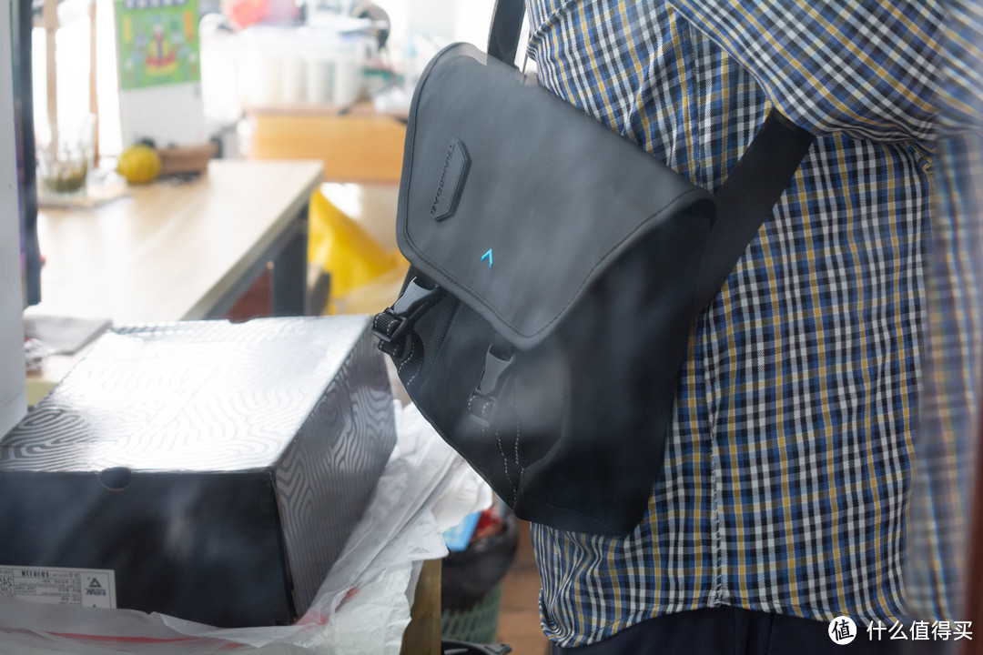 一站式方案搞定你的通勤出行,BAGSMART UP系列邮差包体验报告
