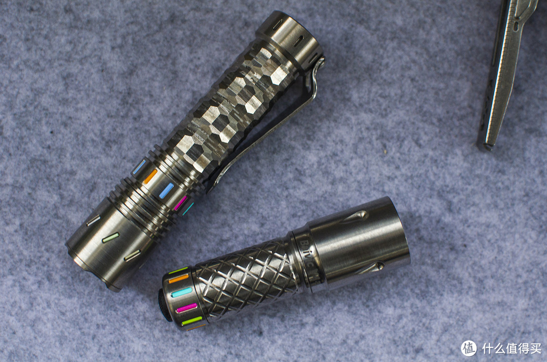 手电就要这样玩：定制版Baivic V4+