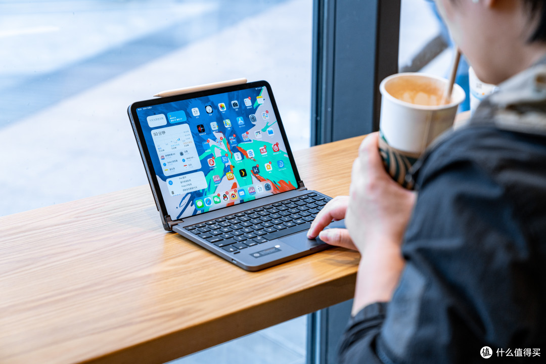 库克:你们不讲武德!iPad Pro 有哪些好看实用的软件和配件?