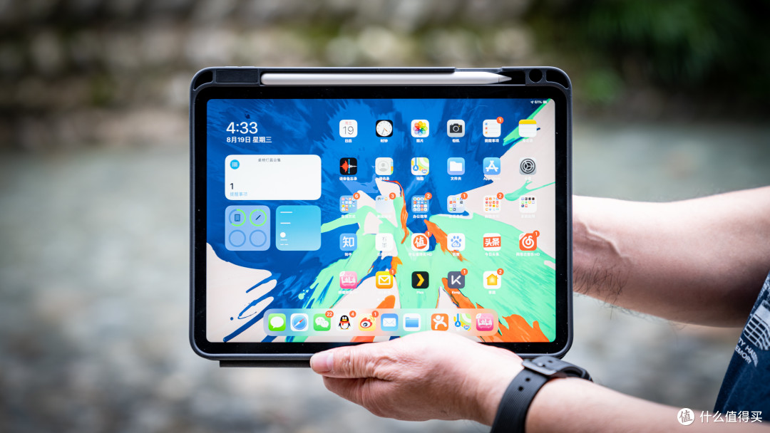 库克:你们不讲武德!iPad Pro 有哪些好看实用的软件和配件?