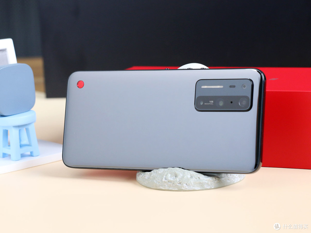 坚果手机r2评测手机与pc统一表现均衡无短板