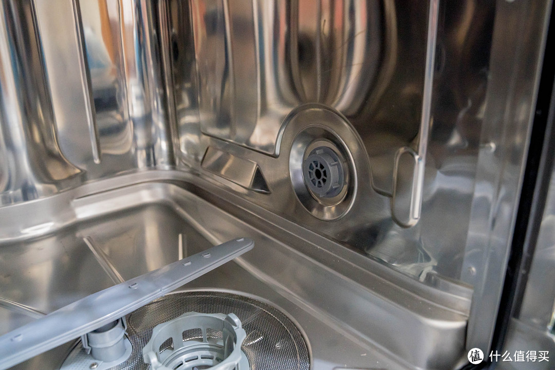 小户型也配拥有10套大容量洗碗机 | 可独可嵌、自动开门、杀菌消毒！ — 海尔V10洗碗机全体验