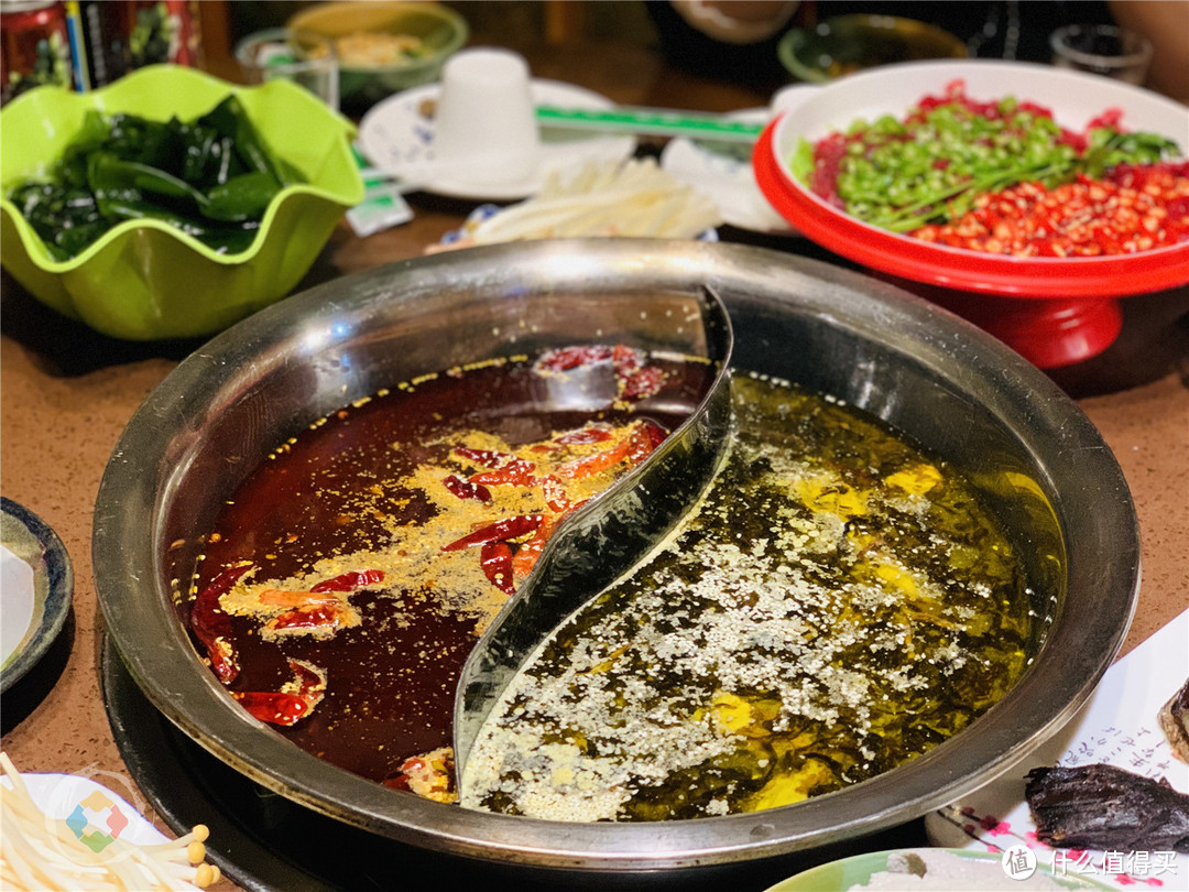 外地人对重庆火锅的偏见：味道重，不卫生，不健康，事实却相反！