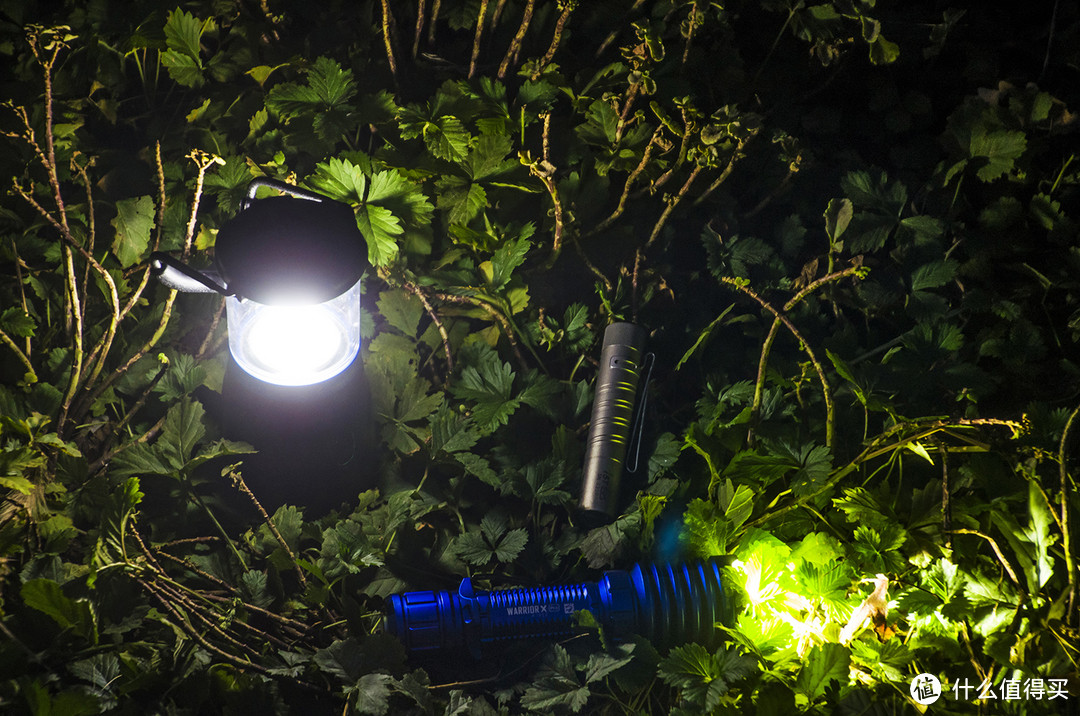 户外用光，傲雷真有一套：营地灯、主力手电、随身照明都配齐了