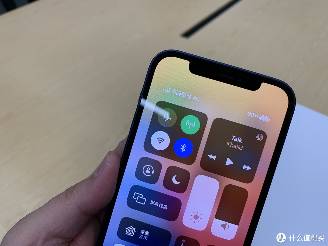 iPhone 12上手体验，梦回iPhone 4，再一次自我飞跃
