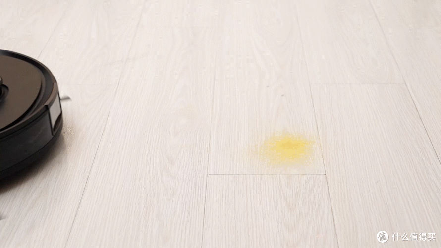 iRobot、科沃斯、石头三款扫地机同场竞技 谁最好用?