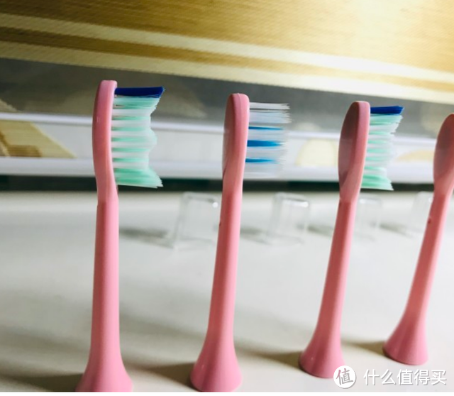 电动牙刷国潮新品BYCOO试用评测分享，300元以内千元配置真香系列