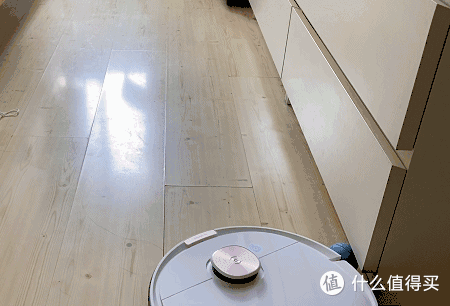 放心用零误撞,振动擦真洁净,科沃斯扫地机器人T8效果如何,还能全覆盖吗?看实测效果