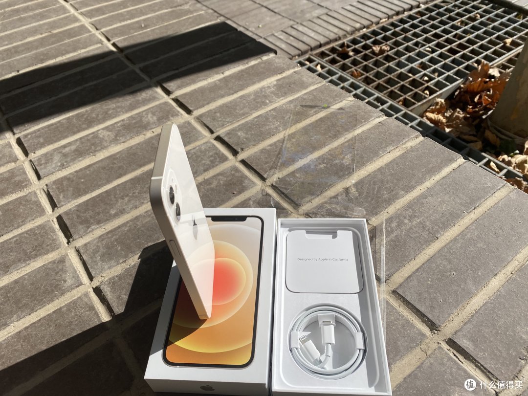 苏三说篇五iphone12首发开箱简评外观摄影性能续航