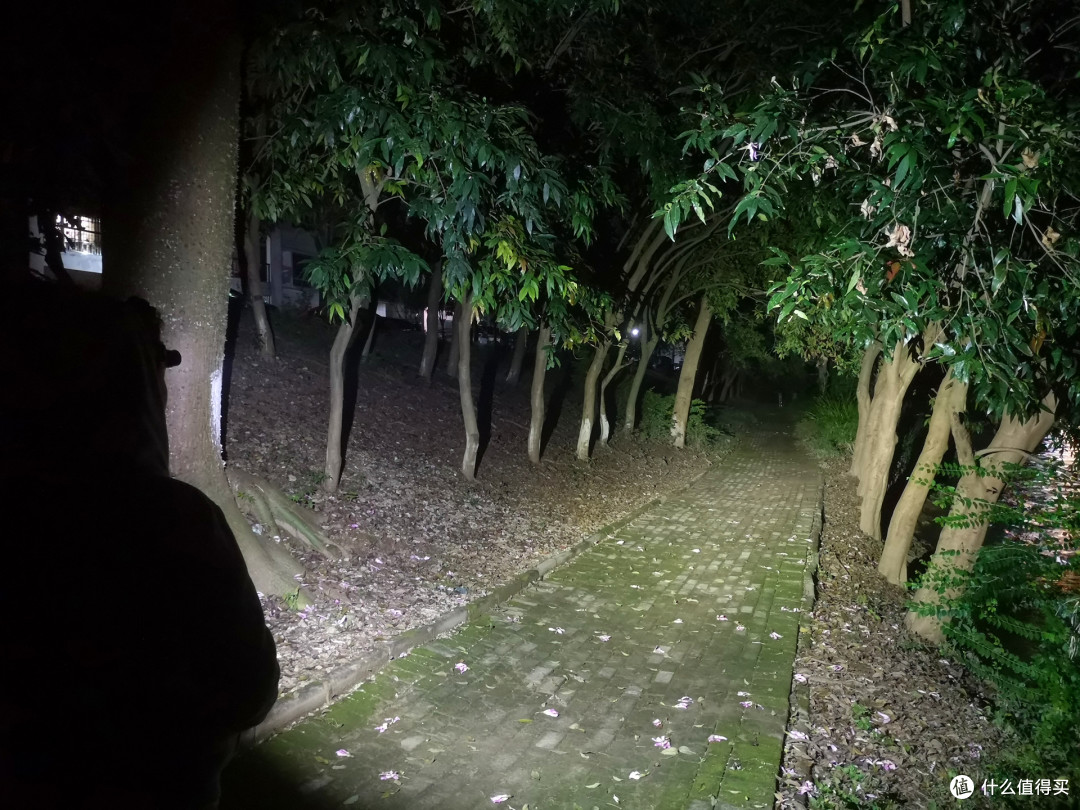 务本多光源直充头灯wuben h1开箱体验