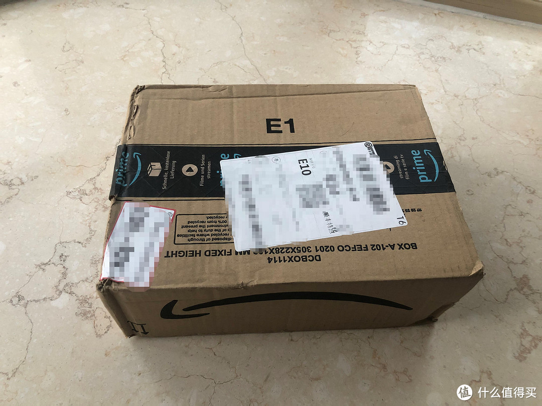 WD BLACK D10 12TB：内盘还是“HC520”，但非零售的“600”