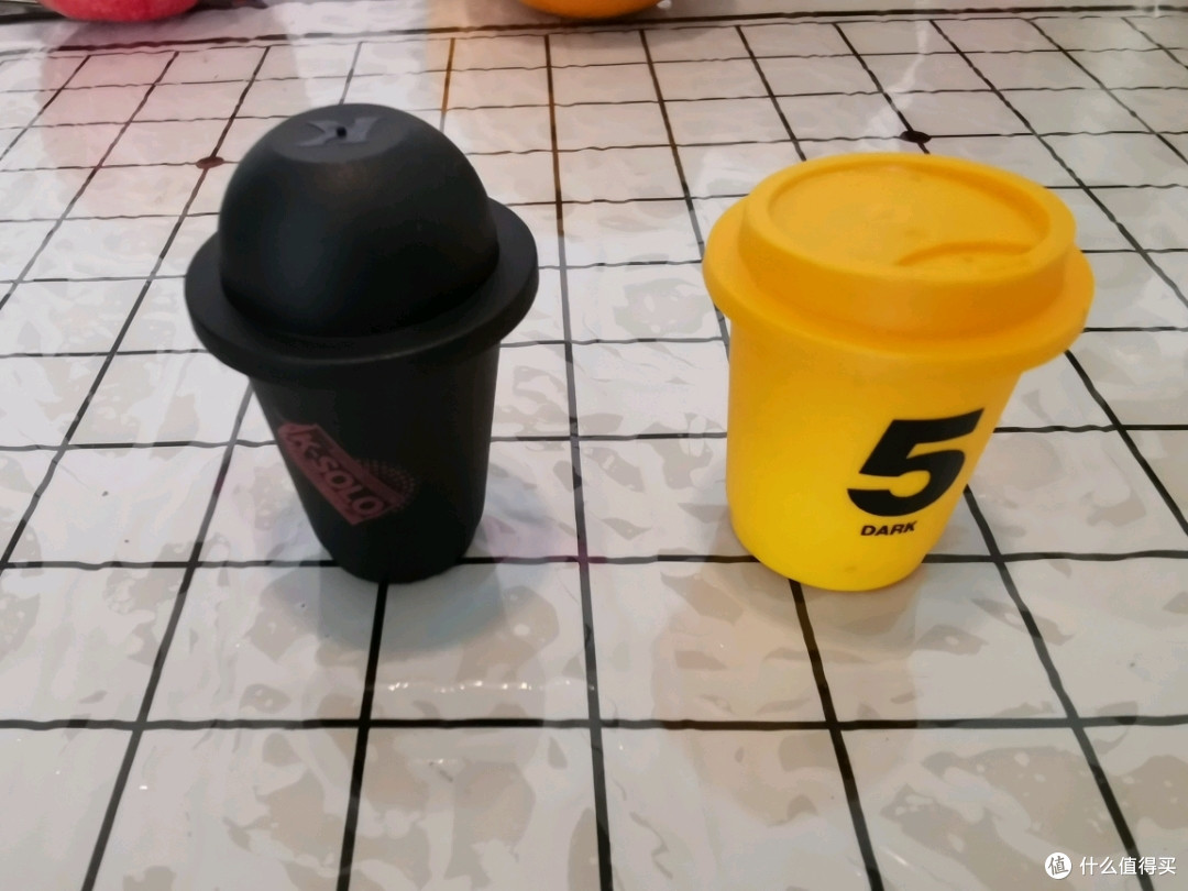 这家卖串串的炸鸡店，终于对速溶咖啡下手了