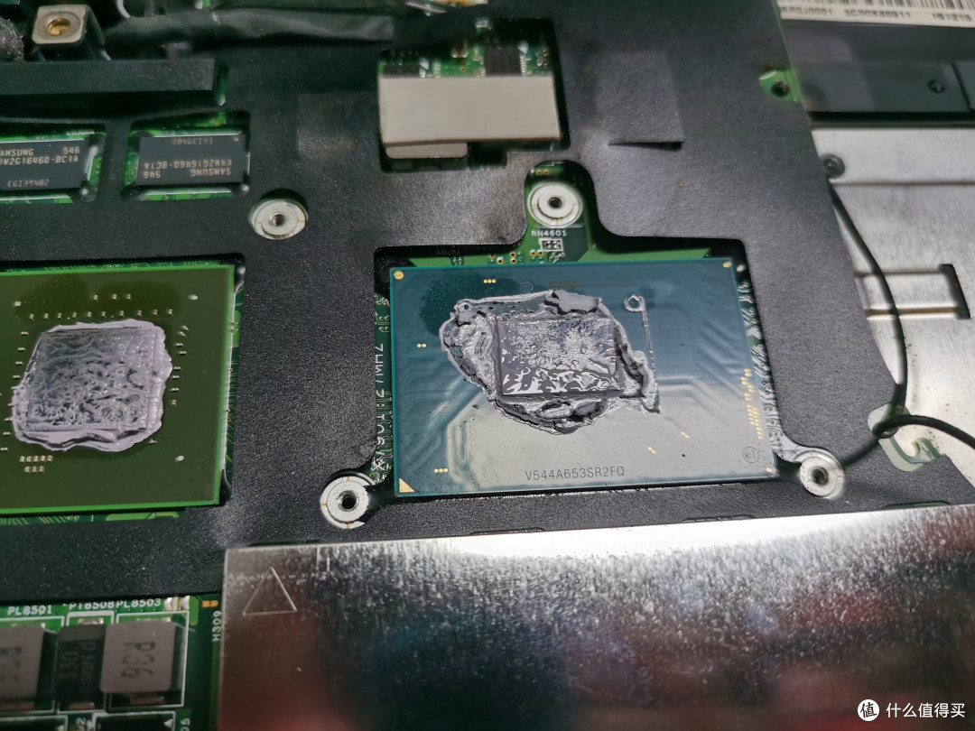 左边GPU 右边CPU 的特写