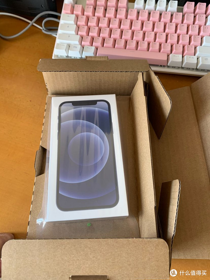 iphone包装盒实拍图片