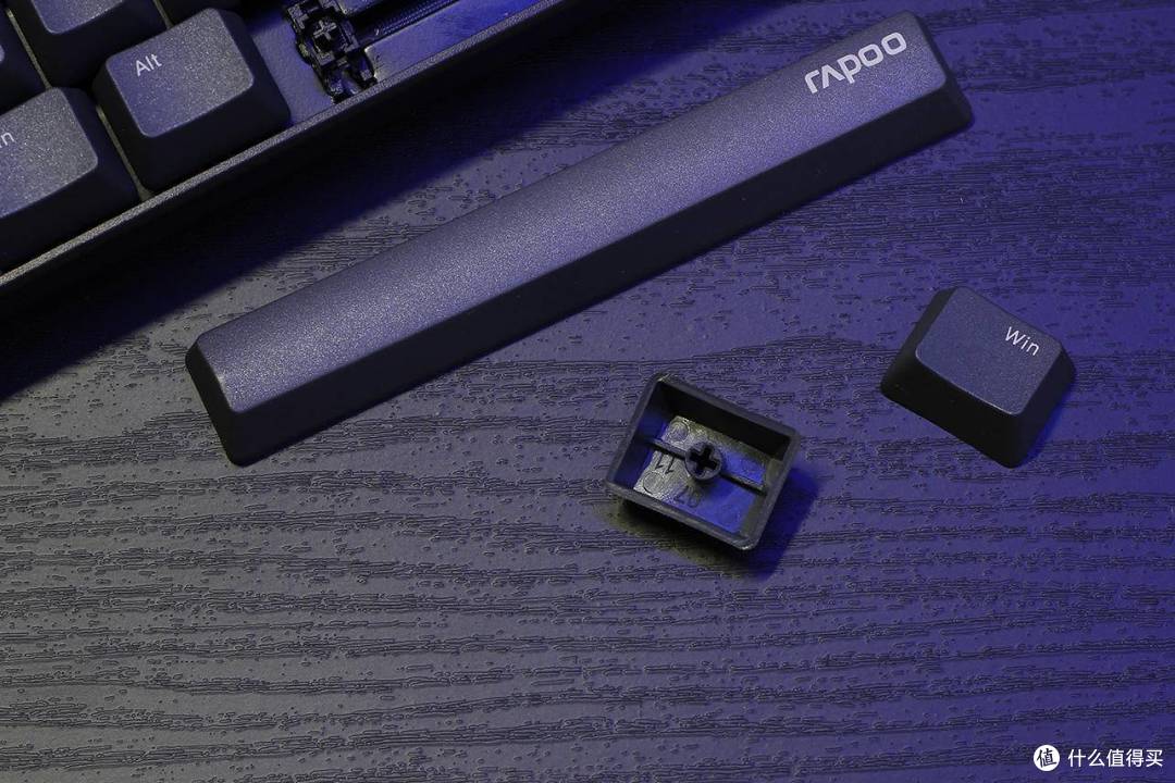 Cherry轴加持,短小精悍的雷柏V860-61键机械键盘
