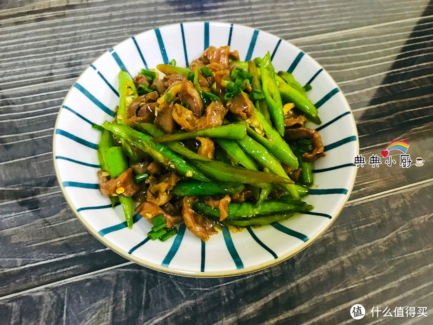 不用卤制，简单的炒一炒也是非常好吃的，超下饭