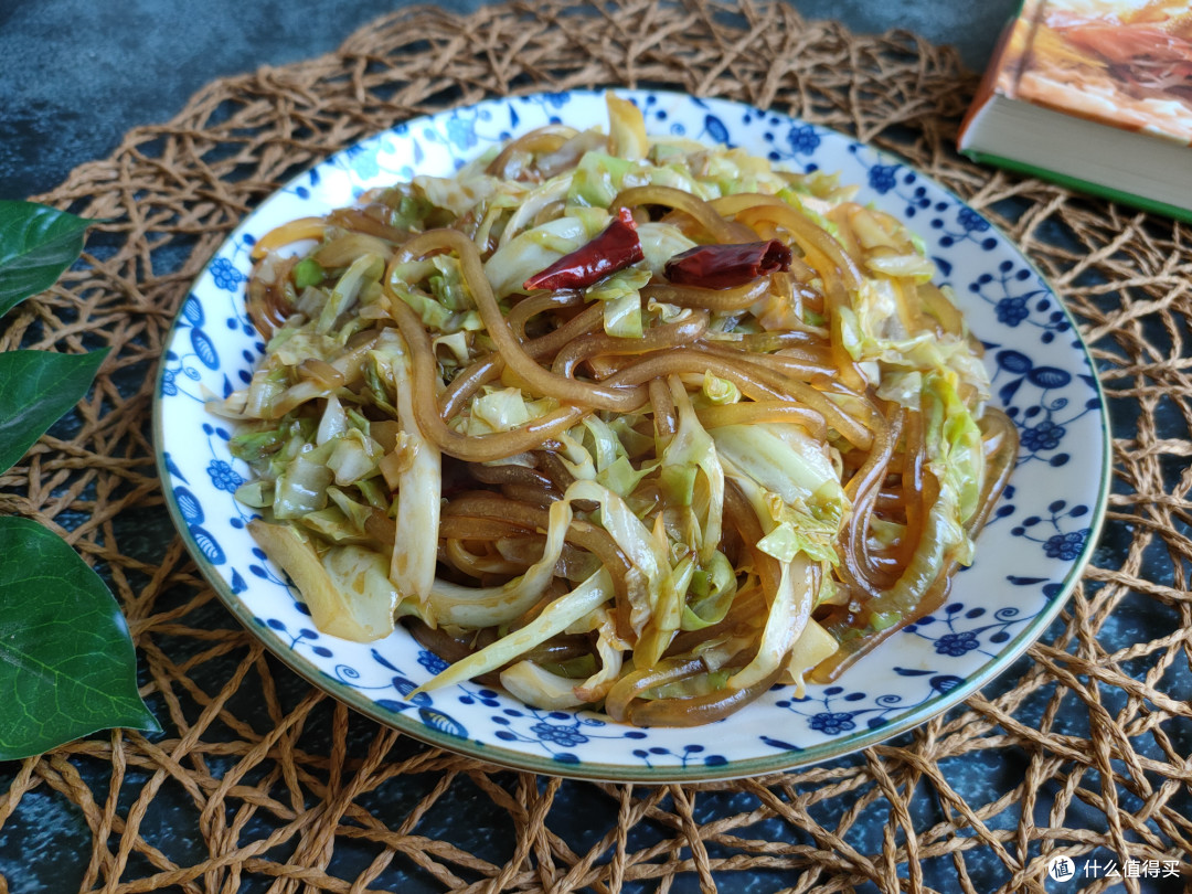 遇上这菜别错过，一斤不到2元钱，炒一炒比吃肉还香