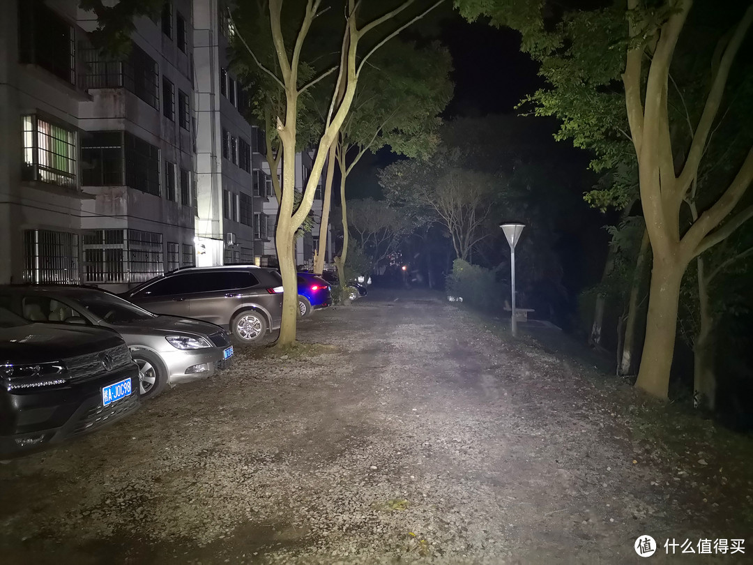 手电模块化,由单选题到多项选择。--耐沃克ES2开箱