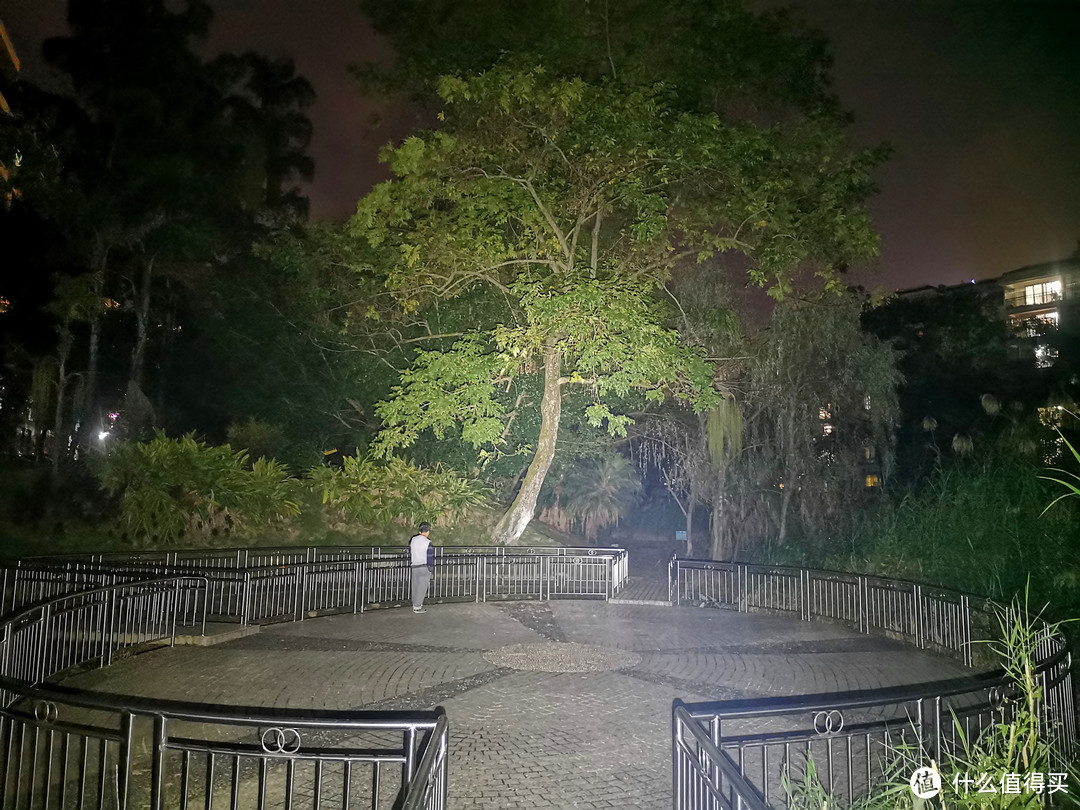 手电模块化,由单选题到多项选择。--耐沃克ES2开箱