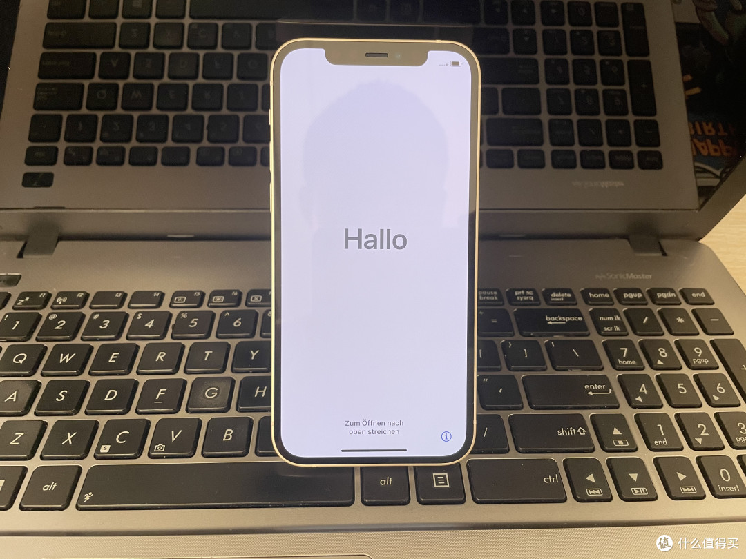 从“钉子户”换成iPhone 12开箱