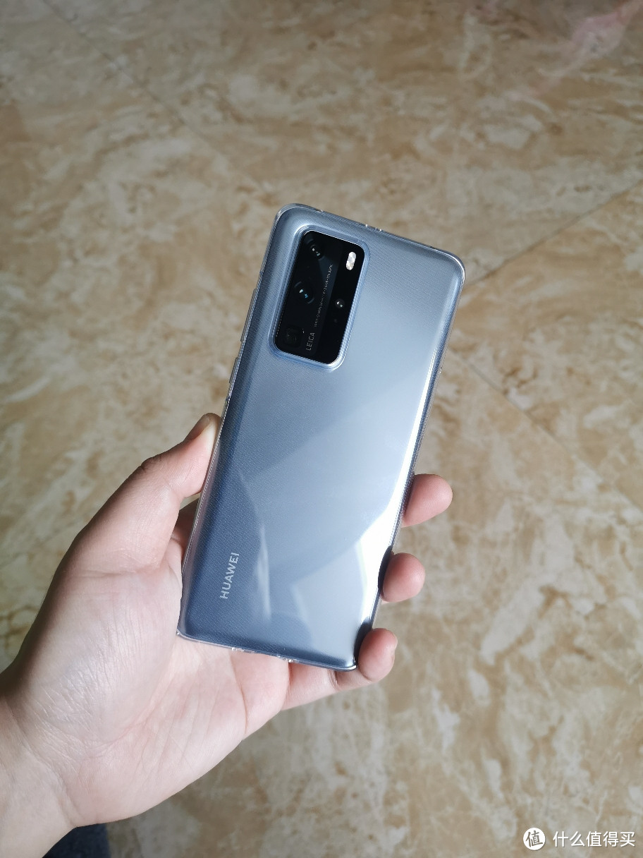 赶在华为Mate40Pro上市之际又入手了台P40Pro256G冰霜银