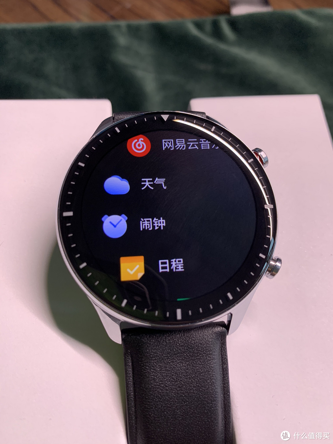 华米Amazfit GTR2经典版开箱