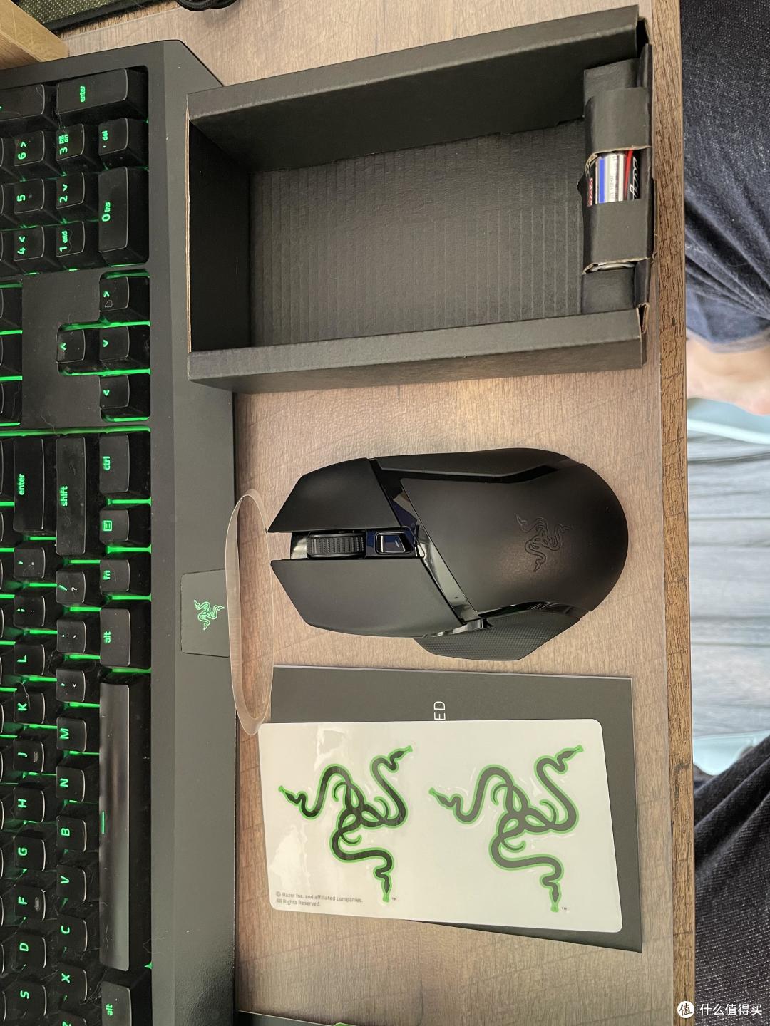 RAZER 雷蛇 巴塞利斯蛇 X 极速版 晒单及对比曼巴眼睛蛇终极版的手感