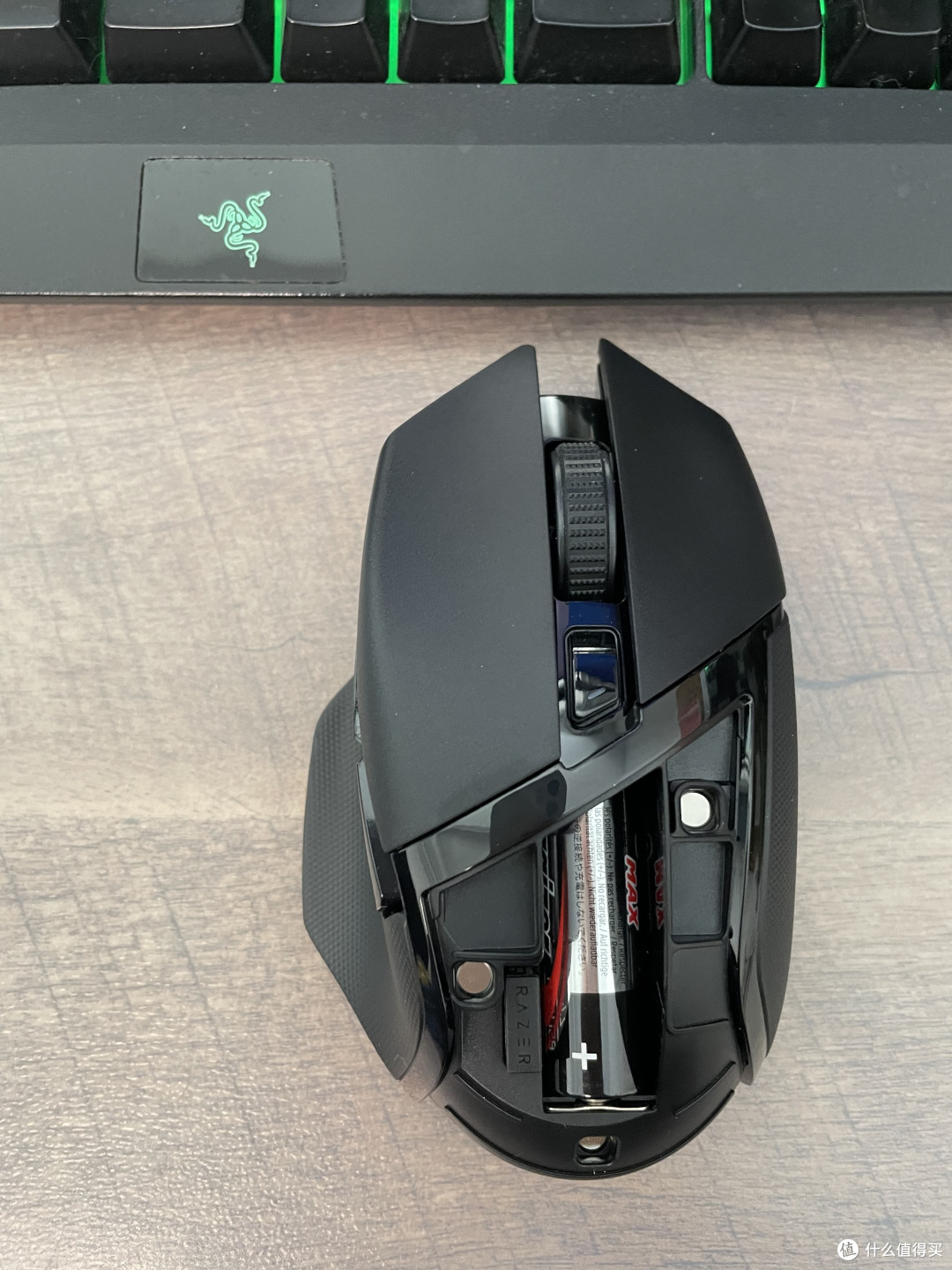 RAZER 雷蛇 巴塞利斯蛇 X 极速版 晒单及对比曼巴眼睛蛇终极版的手感