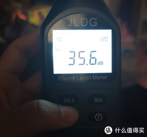 真4K丝滑般的观看体验，明基W2700家用投影机使用体验分享