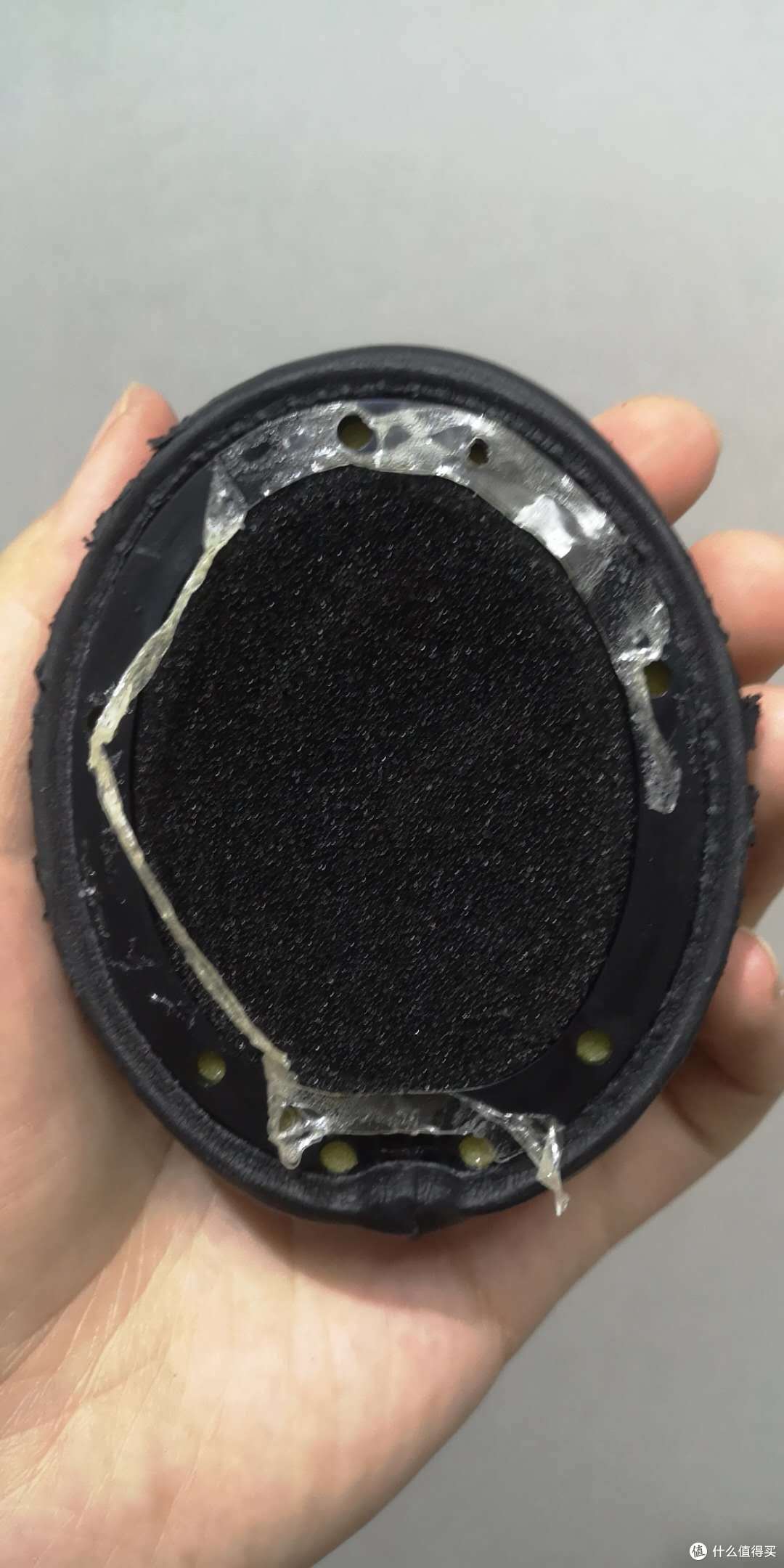 中间很薄的一层海绵