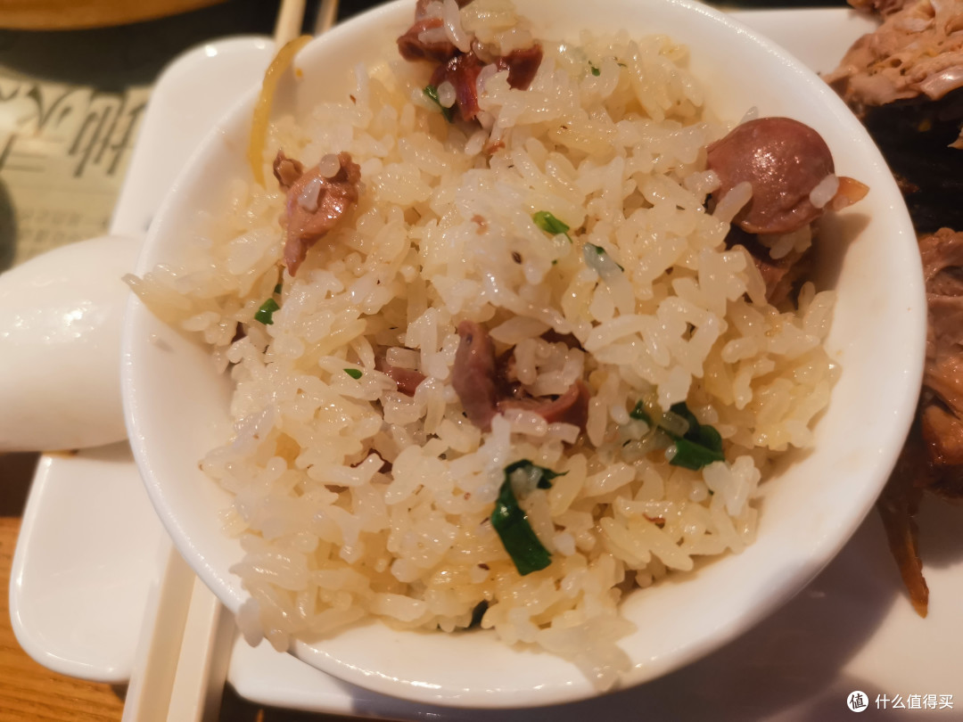 广州这家每天需要排队,非常火爆的网红食乳鸽专门店—大鸽饭