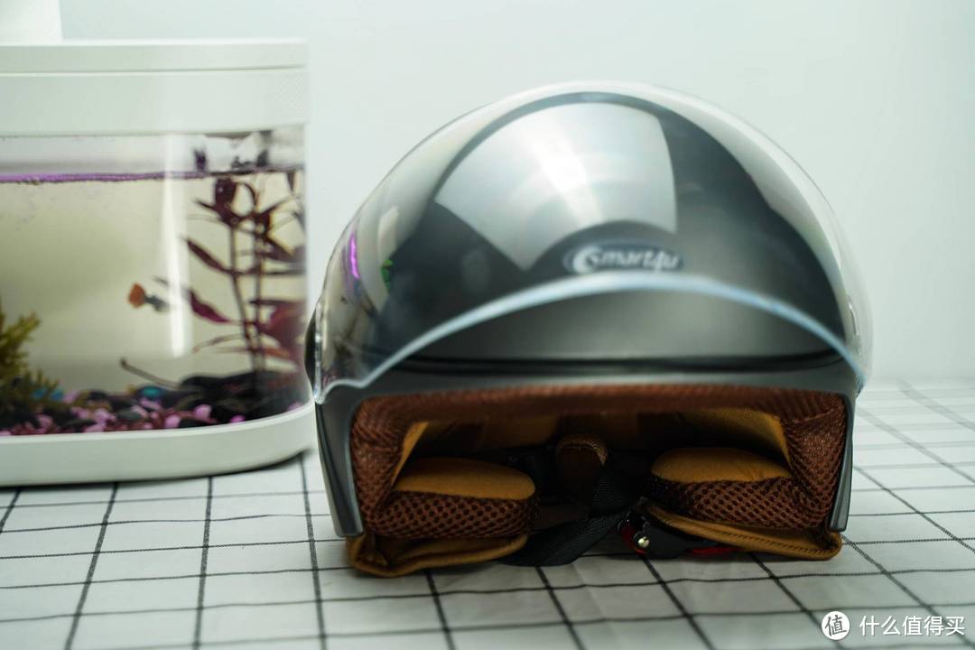 遵章守法，安全保护还好看，体验Smart4u复古头盔