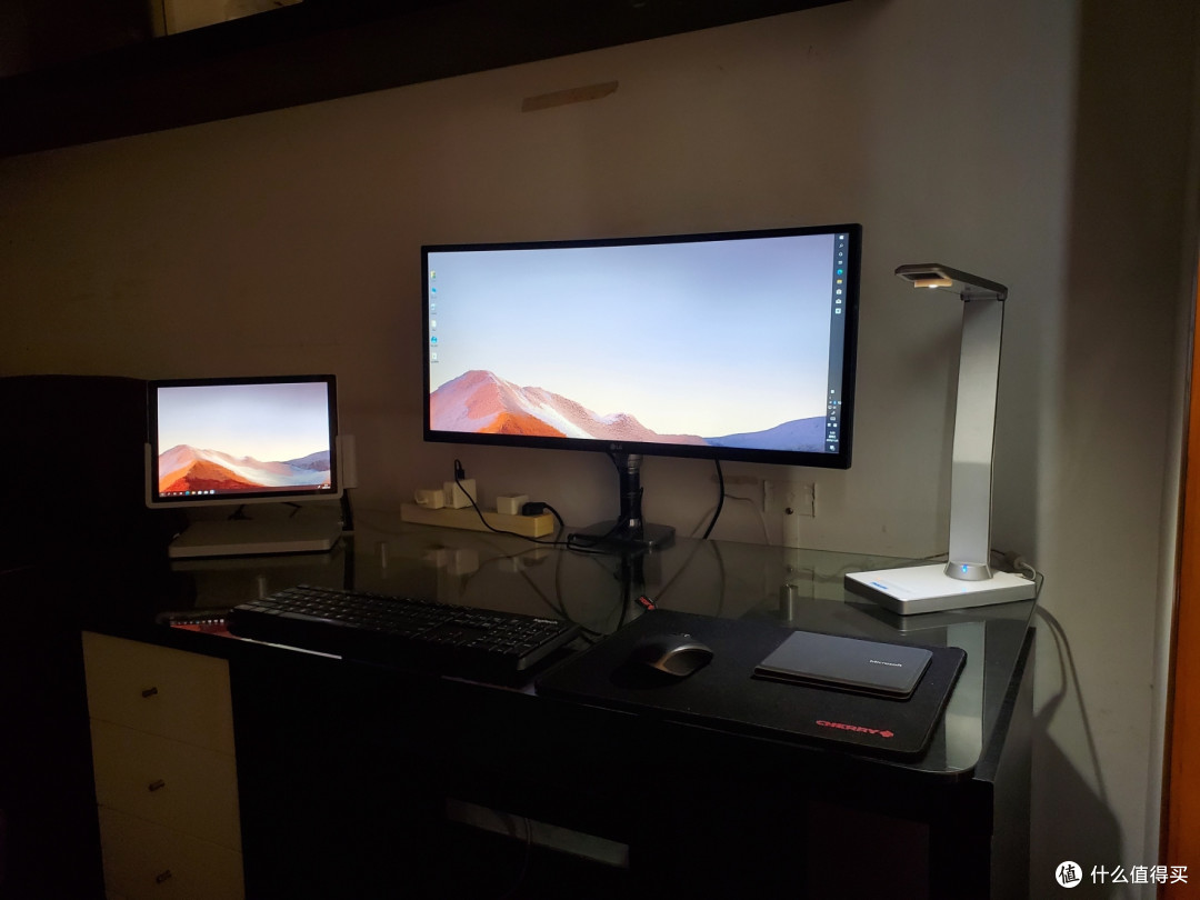 Surface Pro秒变Studio一体机:Kensington 肯辛通SD7000拓展坞