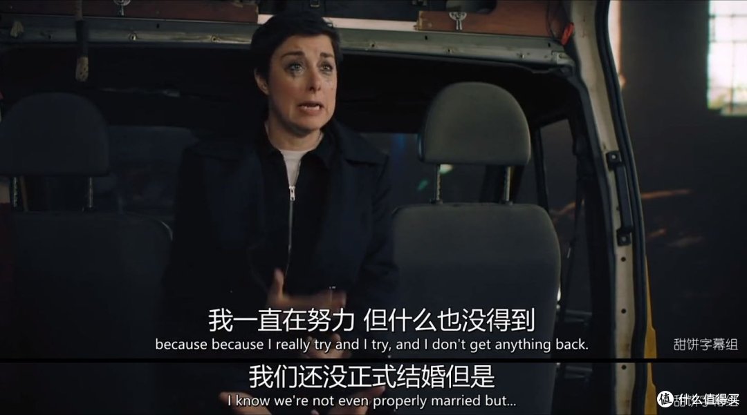 满屏爆笑!这对女杀手浑身写满了滑稽