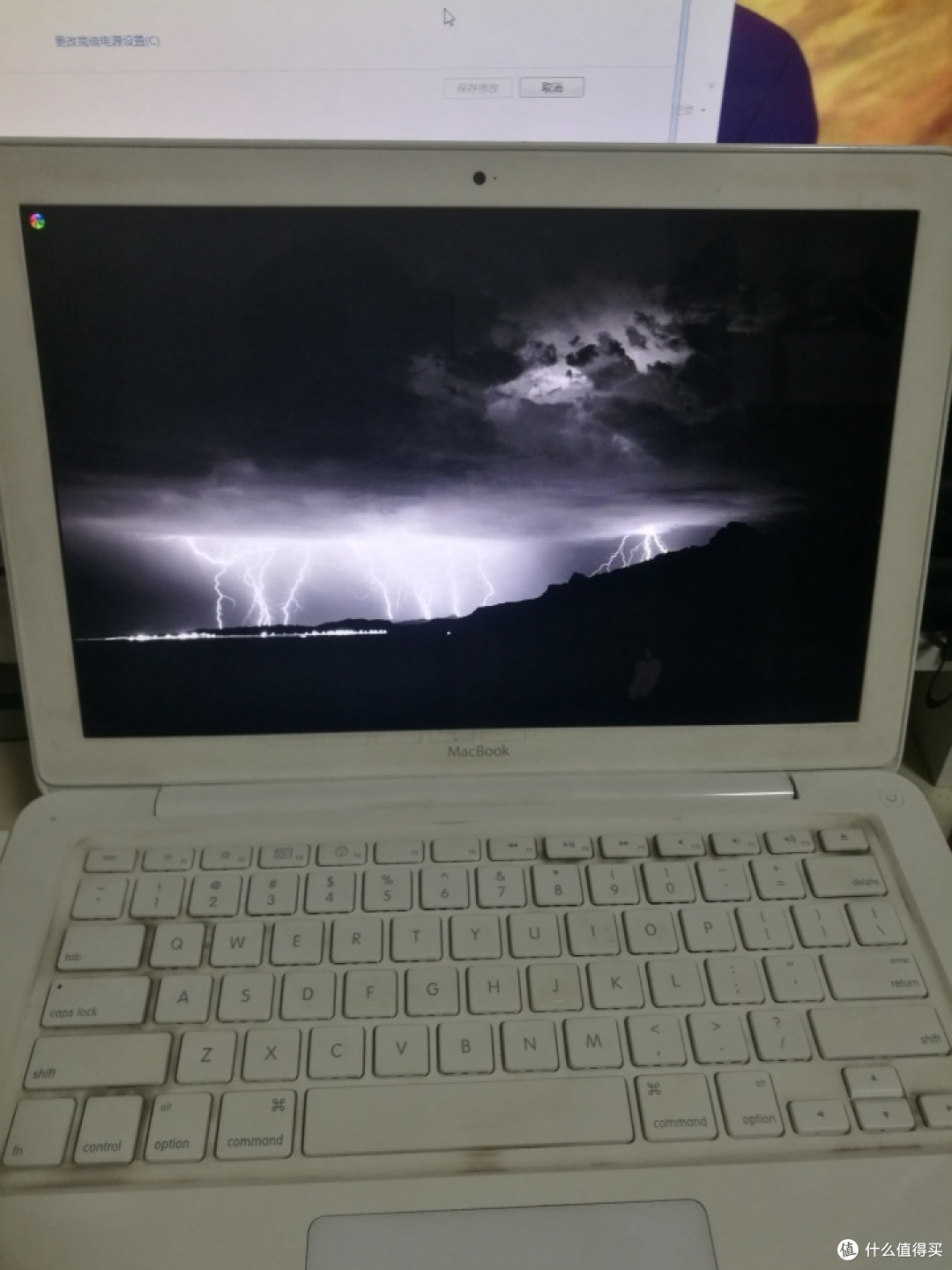 600块钱的MACBOOK7.1开箱(带吸入式刻录机)