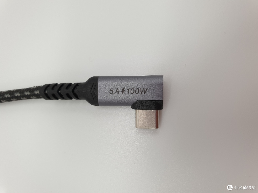 未来已来!同轴科技Coaxial USB4全功能弯头数据线体验