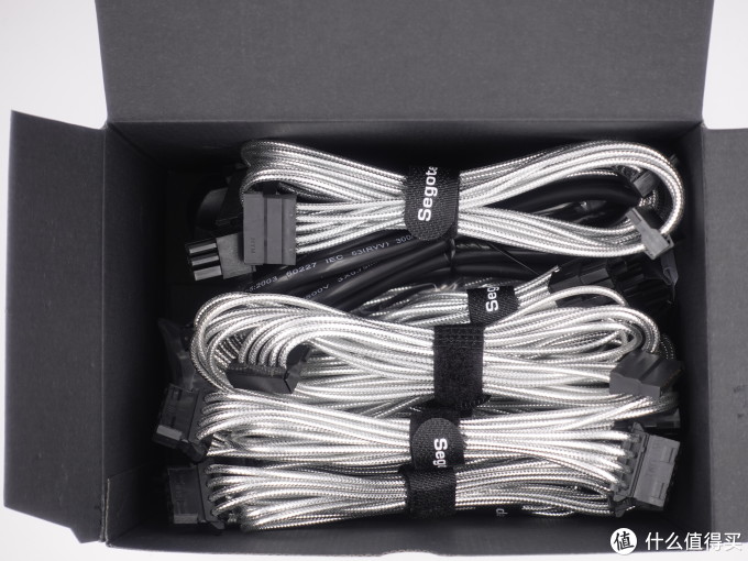 鑫谷 昆仑KL-850W 白金全模组电源