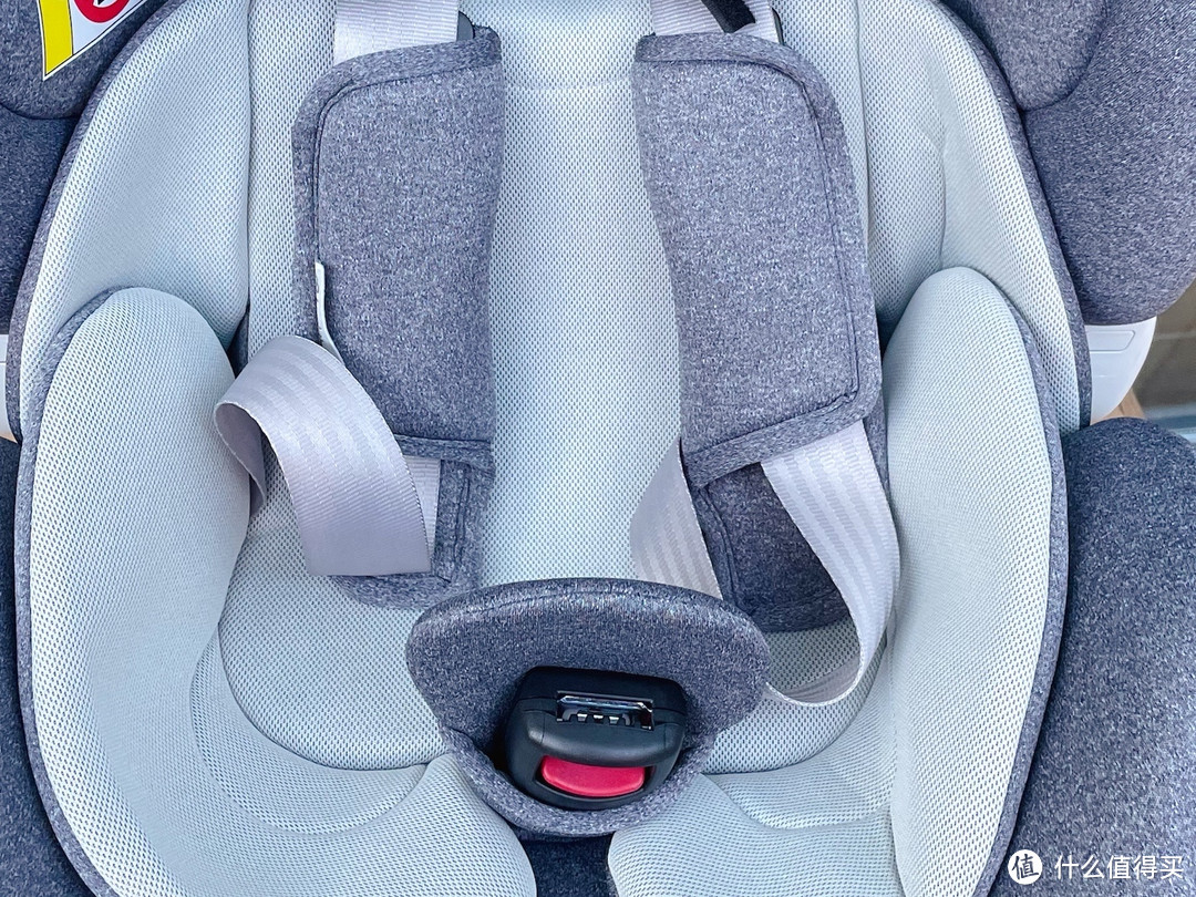 给孩子一个确定的安全，Babyfirst 灵犀儿童安全座椅