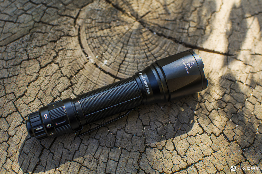 机械稳定、光芒耀眼:FENIX TK11 TAC战术手电