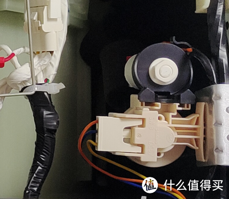 洗衣机不会买?首先你得会拆,手把手拆机带你看高颜值Twinwash洗烘一体机~