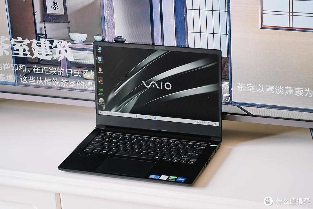 轻巧与性能兼顾，做工与颜值齐飞：VAIO FH14 侍14