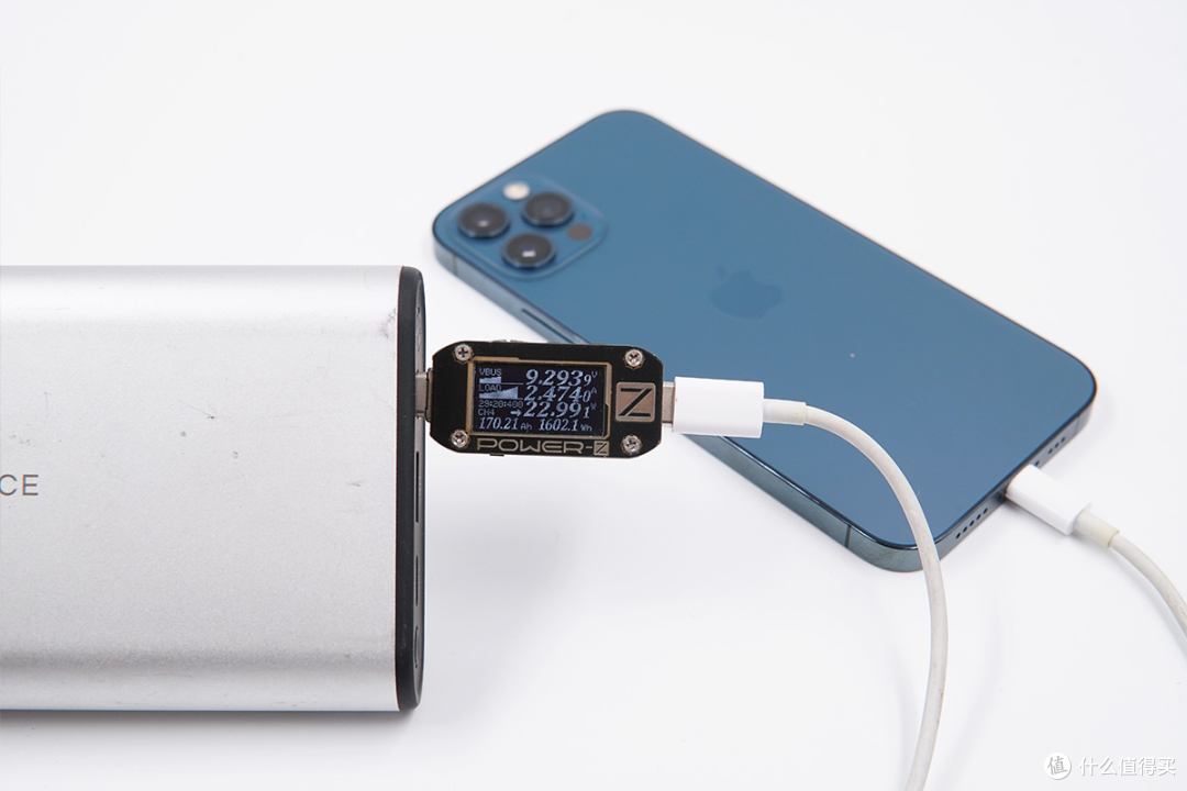 大容量的充电宝为iPhone 12 Pro充电会有什么变化?