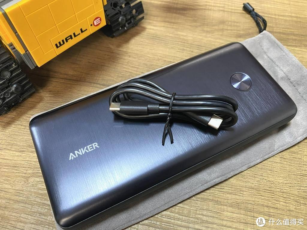 挑战极限的充电航母，Anker 25600mAh大容量60W快充充电宝