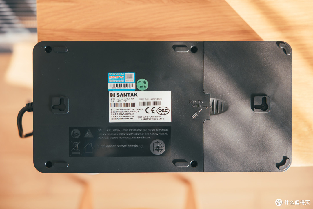 换一种设计思路更实用,NAS守护神—山特TG-BOX850 UPS体验