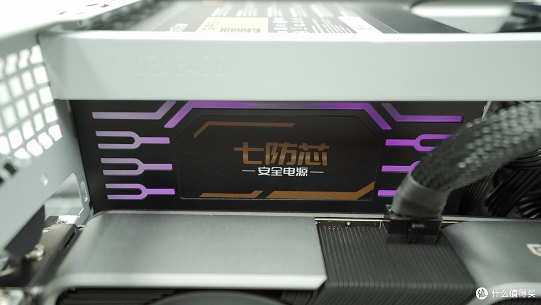 卧式3A ITX主机装机:RTX3070+10个硬盘位,兼顾高性能与大存储